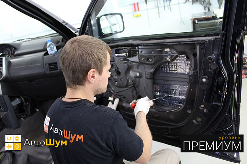 Виброизоляция дверей Ниссан Х Трейл