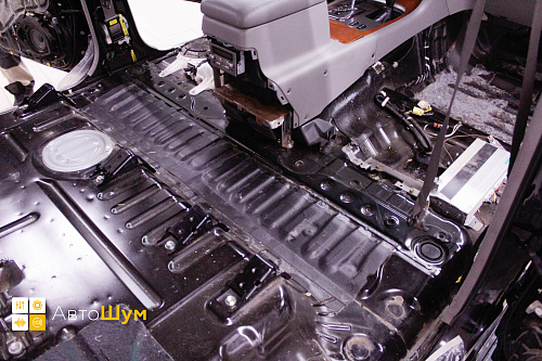 Штатная шумоизоляция Лексус ЛХ 470