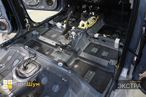 Штатная шумоизоляция днища Киа Рио