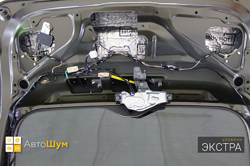 Виброизоляция пятой двери Митсубиси Аутледер