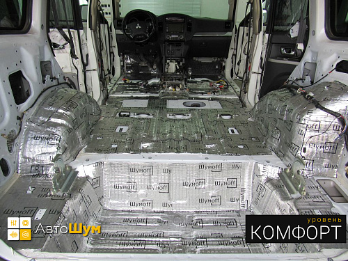 Виброизоляция пола и багажника с арками митсубси паджеро.