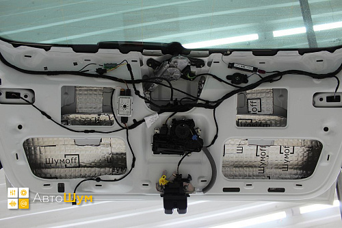 Виброизоляция крышки багажника Шкода Карок