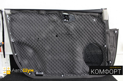 Шумоизоляция дверной обшивки Тойоты Камри XV55.