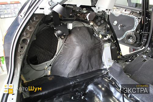 Шумоизоляция багажника Хонда Джейд