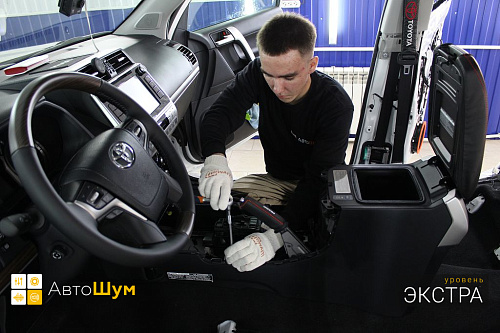 Разбираем салон Тойоты Ленд Крузер Прадо 150