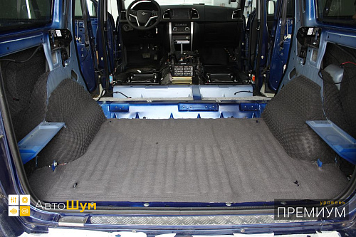 Клеим шумоизоляцию в багажник УАЗ Патриот