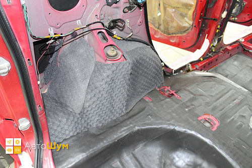 Шумоизоляция арок и крыльев Тойота Функарго