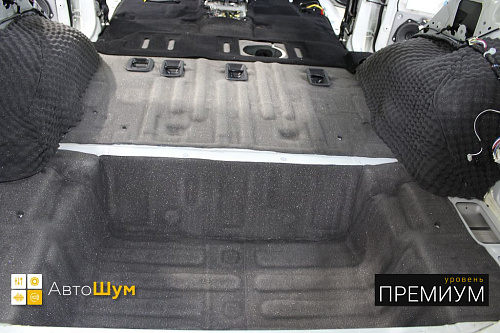 Шумоизоляция багажника Митсубиси Паджеро