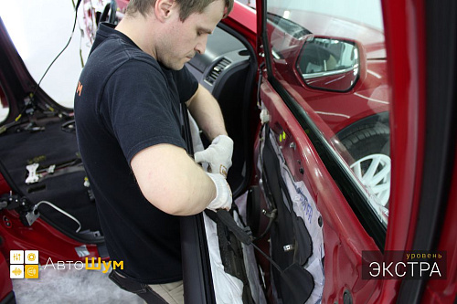 Снимаем обшивку Хонды ЦРВ