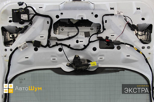 Виброизоляция пятой двери Форд Куга.