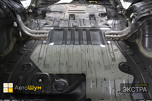 Штатная шумоизоляция багажника и арок Митсубиси Аутледер ХЛ