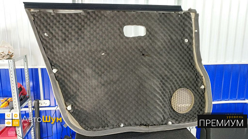 Шумоизоляция дверной обшивки Сузуки Гранд Витары