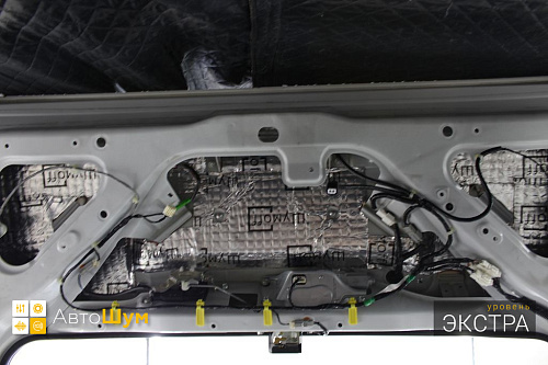 Виброизоляция крышки багажника Хонды Пилот