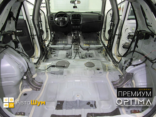 Штатная шумоизоляция багажника Митсубиси АСХ.