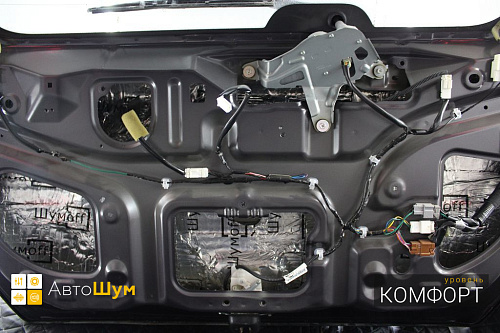 Виброизоляция пятой двери Ниссан Х Трейл Т31