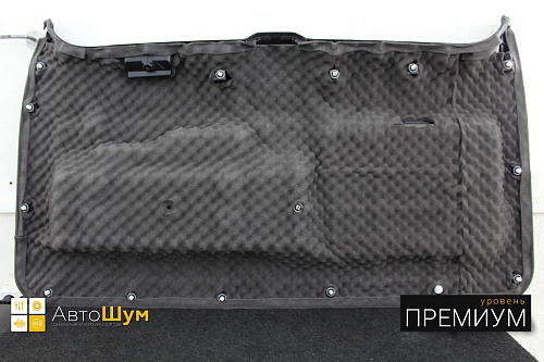 Шумоизоляция обшивки пятой двери Тойоты Ленд Крузер Прадо 150.