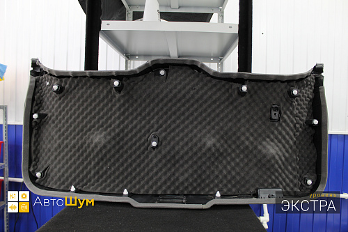 Шумоизоляция крышки багажника Субару Форестер.