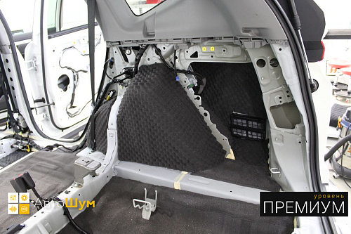 Шумоизоляция арок Хонды Ср-В