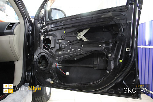 Шумо и теплоизоляция дверей Митсубиси Аутледер ХЛ.