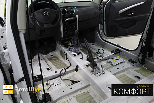 Штатная виброизоляция пола Ниссан Альмеры.