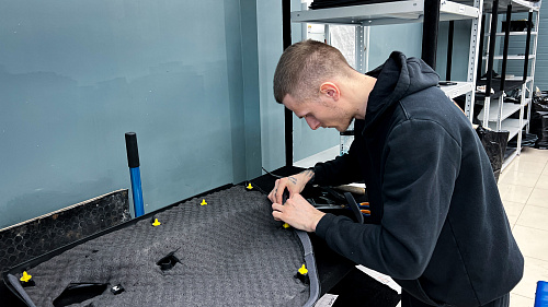 Шумоизоляция дверной обшивки Лада Гранта