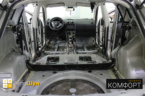 Штатная шумоизоляция багажника Ниссан Кашкай.