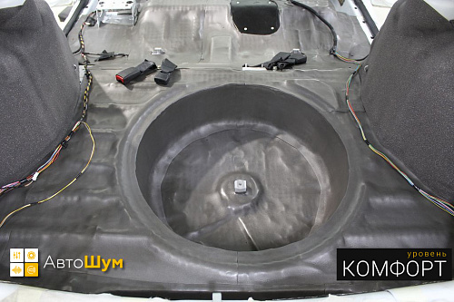 Шумоизоляция багажника Лады Калины