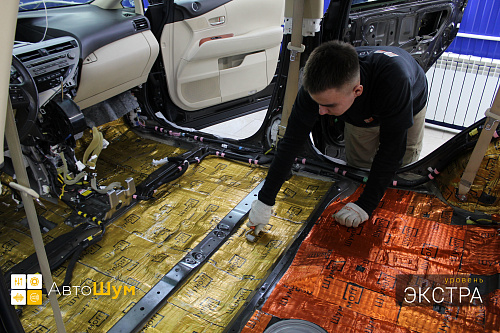 Клеим виброизоляцию на пол Лексус РХ 350