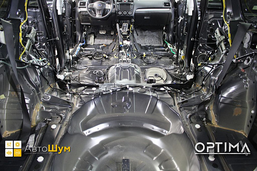 Разбираем багажник Субару Форестер