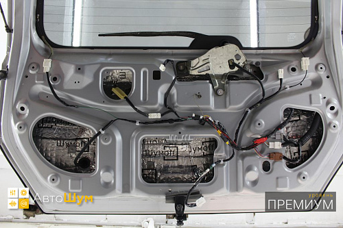 Виброизоляция пятой двери Ниссан Х-Трейл Т31