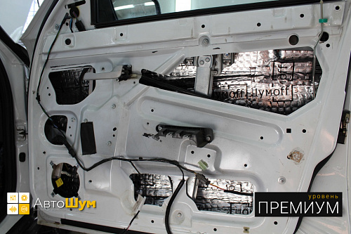 Виброизоляция дверей лады приоры