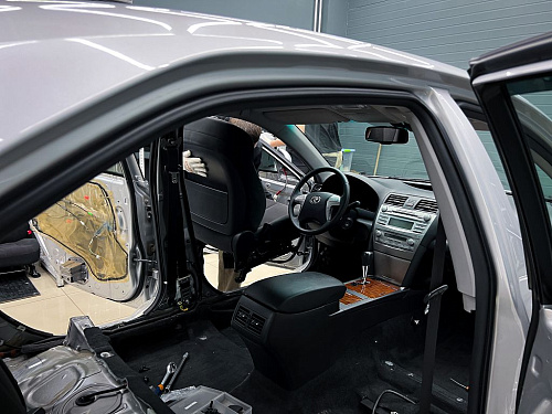 Разбор салона Тойота Камри