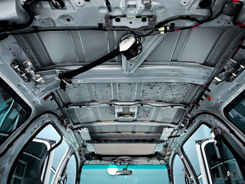 Штатная шумоизоляция крыши Мицубиси Монтеро