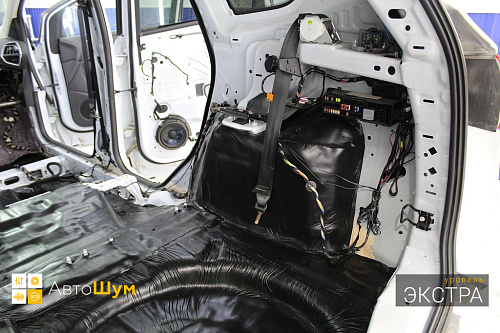 Шумоизоляция арок Форд Куга