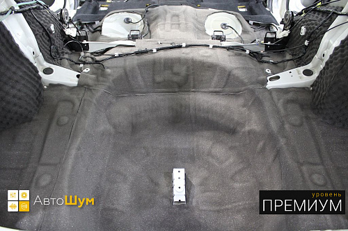 Шумоизоляция пола Субару Форестер