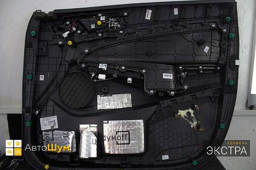 Виброизоляция дверной обшивки Хендай Туксон