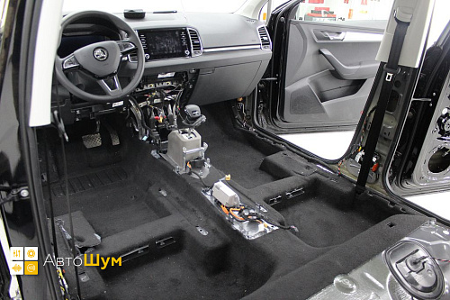 Грязный ковер Шкода Карок