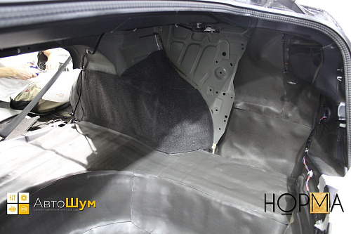 Шумоизоляция крыльев и арок Nissan Teana