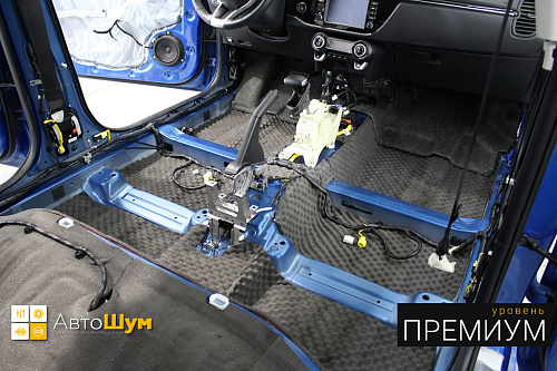 Шумоизоляция пола Киа Рио.