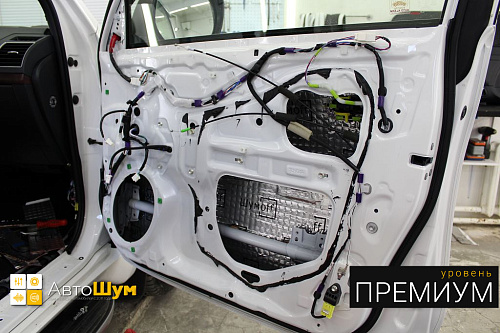 Виброизоляция дверей Тойоты Ленд Крузер Прадо 150.