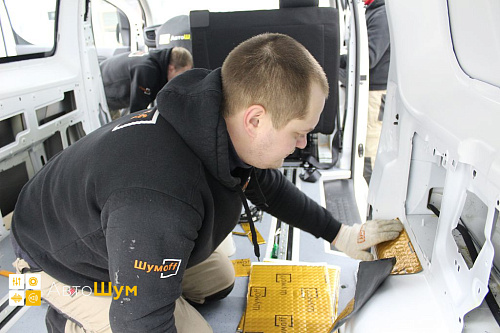 Оклейка багажника Пежо Эксперт