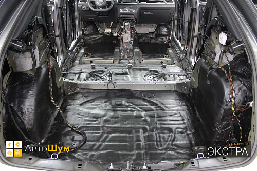 Шумоизоляция багажника Ауди Ку3