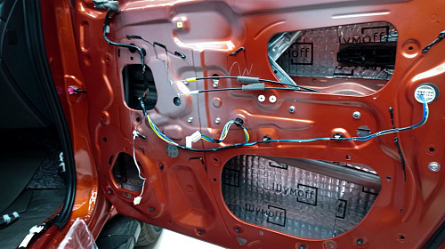 Виброизоляция дверей Митсубиси Л200