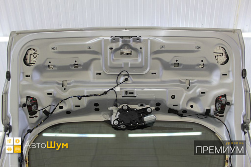 Виброизоляция пятой двери Форд Фокус