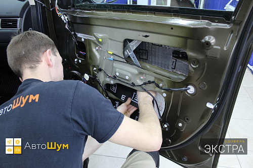 Клеим Шумофф Комфорт 6 внутрь двери