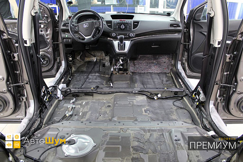 Штатная шумоизоляция днища Хонда ЦР-В 4