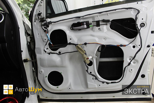 Шумо и теплоизоляция дверей Сузуки Гранд Витары