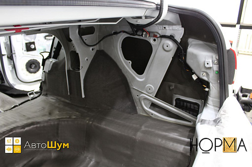 Шумо и теплоизоляция арок и крыльев Ниссан Альмеры.