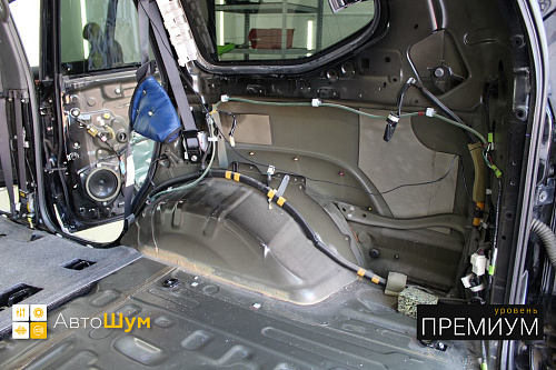 Штатная шумоизоляция арок Прадо