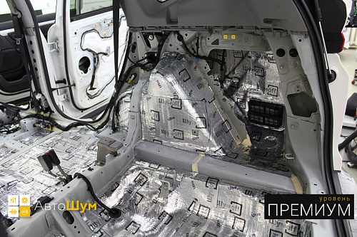 Шумоизоляция арок Хонды Ср-В